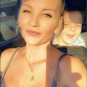 Meet your Posher, Sheila